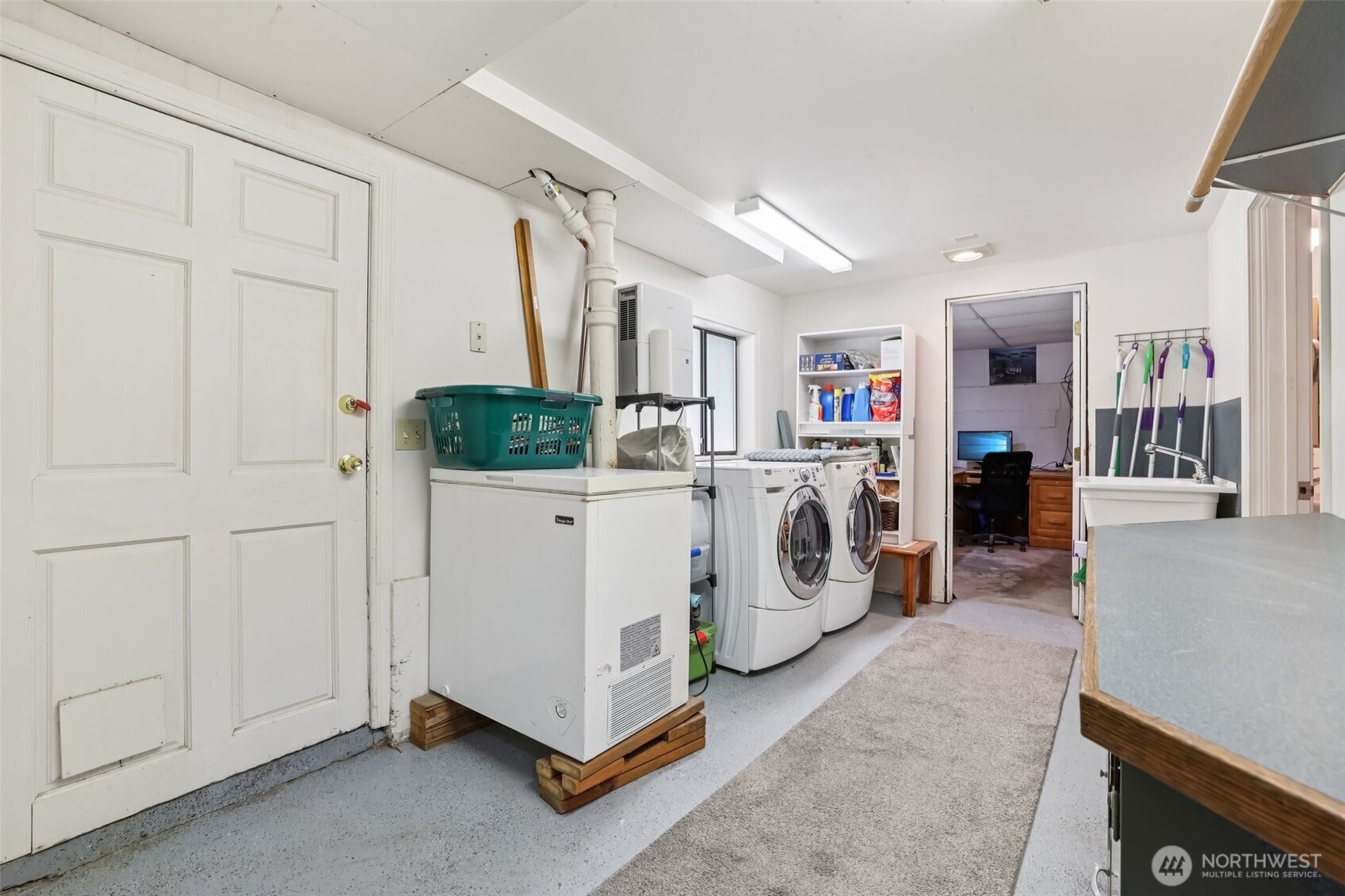 17209 West Riverside Drive Bothell, WA 98011 - Photo 22 of 40 Gallery Image 22