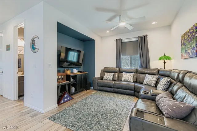 $549,900 | 10187 West Meranto Avenue, Las Vegas, NV 89178