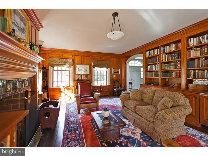 504 Plymouth Road Ambler, PA 19002 - Photo 4 of 15 Living Room