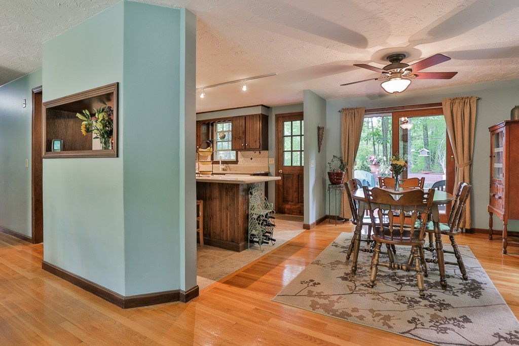 22 Hobbs Road Princeton, MA 01541 - Photo 12 of 27