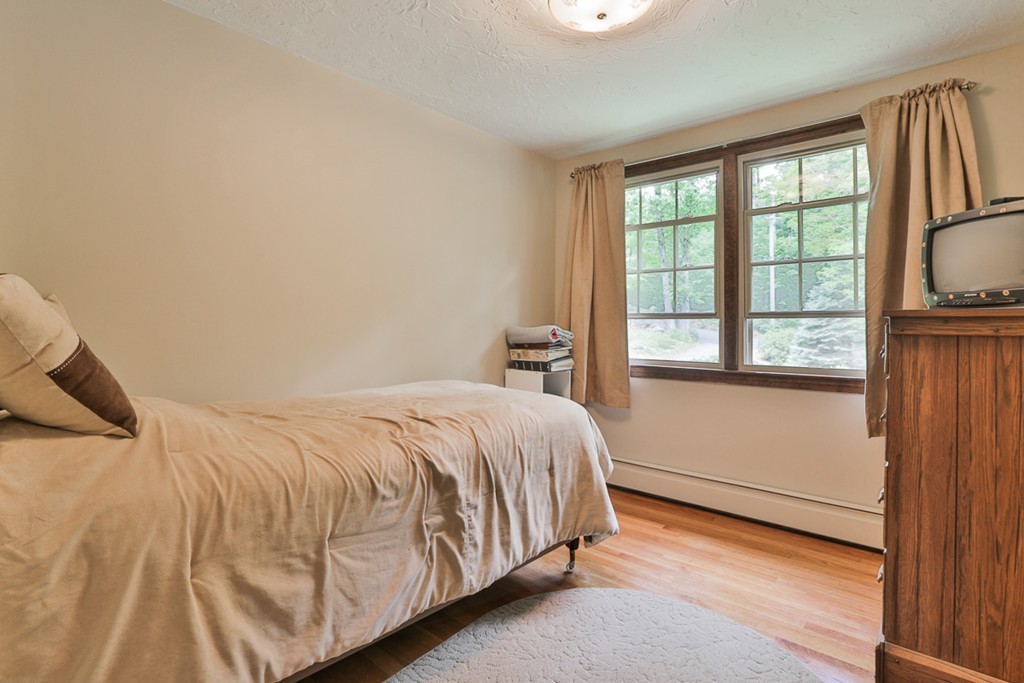 22 Hobbs Road Princeton, MA 01541 - Photo 20 of 27