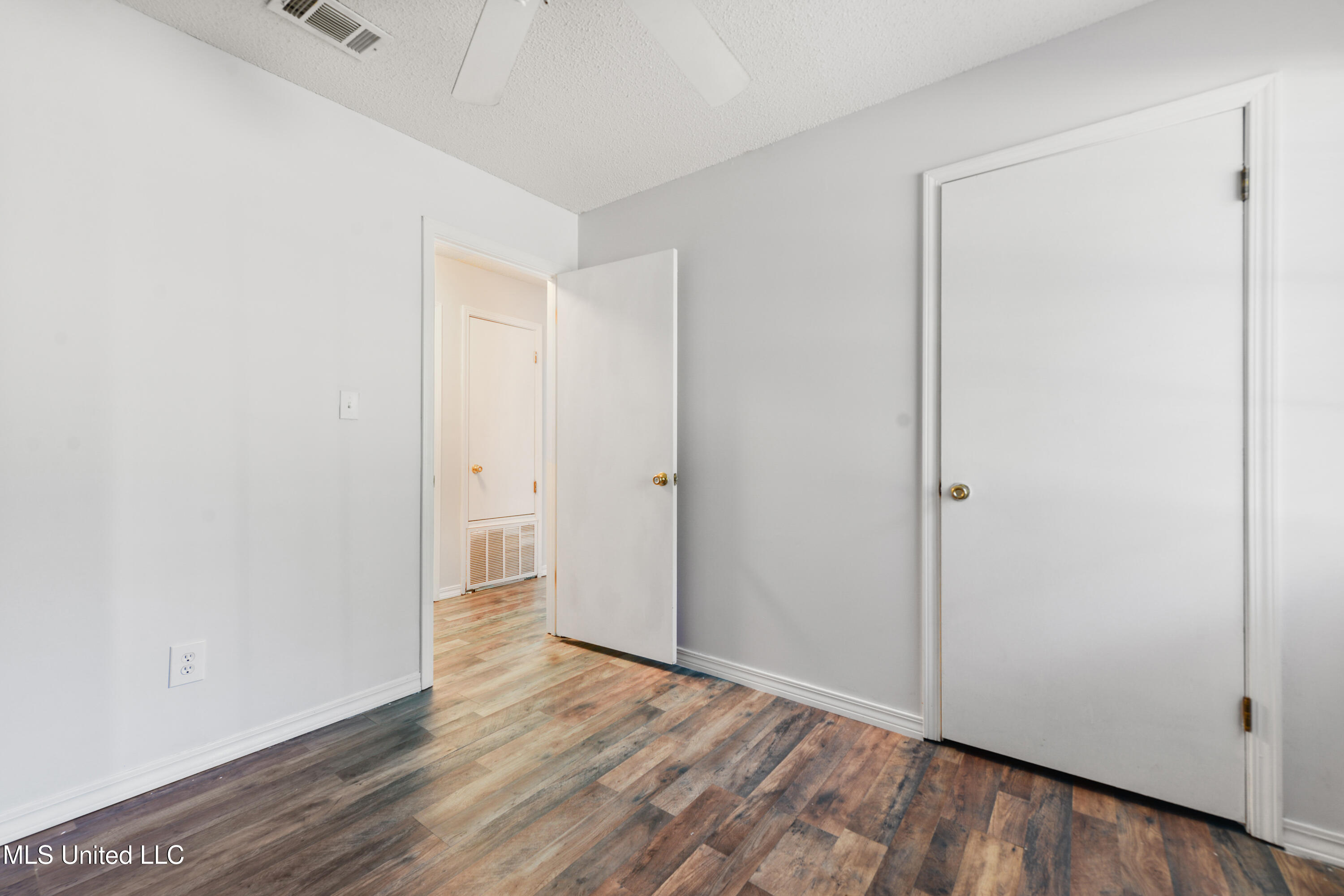 18023 Commission Road Long Beach, MS 39560 - Photo 14 of 22 017 (1)