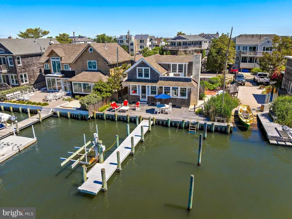 $2,290,000 | 62 Maiden Lane, Harvey Cedars, NJ 08008
