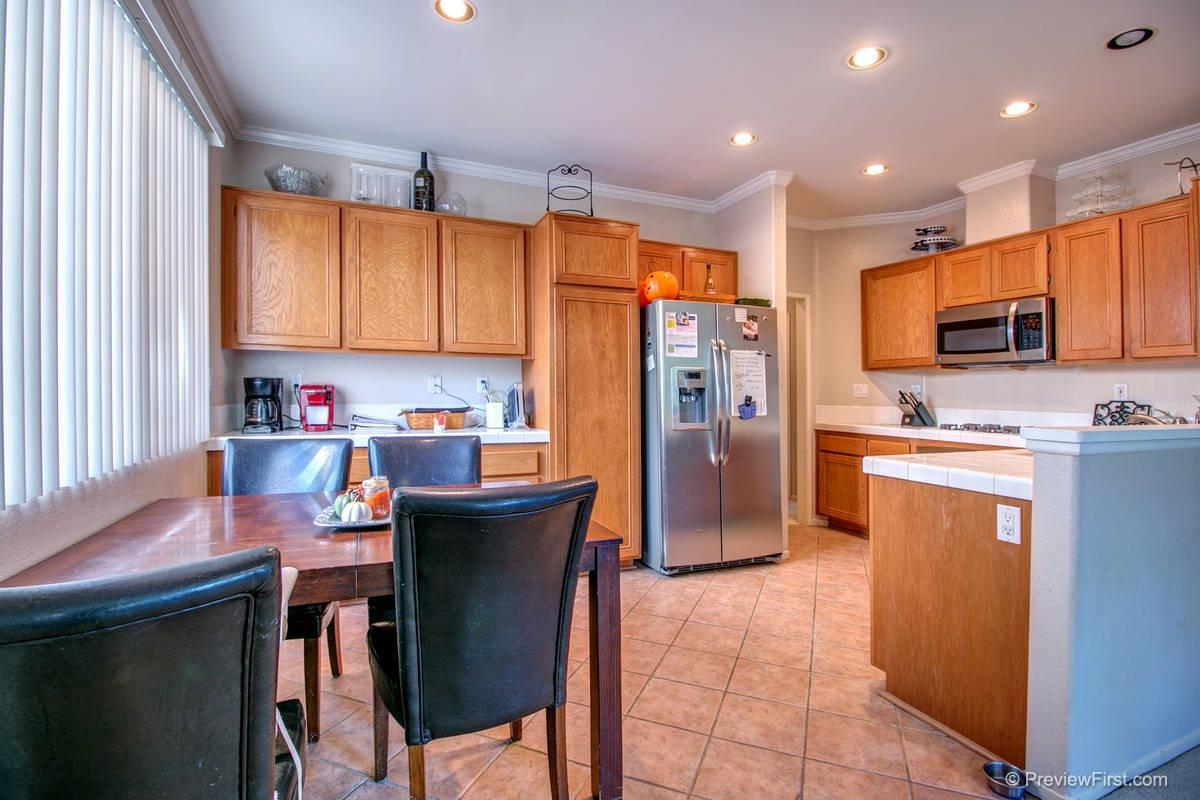 11334 Village Ridge Road San Diego, CA 92131 - Photo 7 of 24 Gallery Image 7