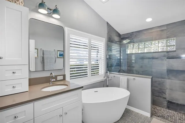 $499,900 | 4831 Charowen Drive, Orlando, FL 32837