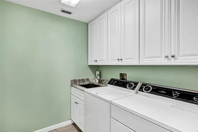 $499,900 | 4831 Charowen Drive, Orlando, FL 32837