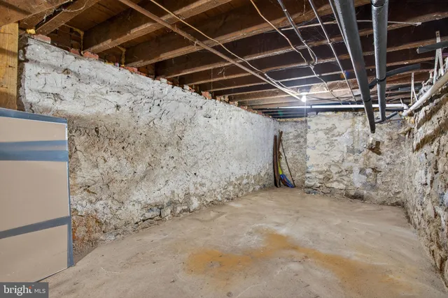 $170,000 | 527 Locust Street, Lancaster, PA 17602