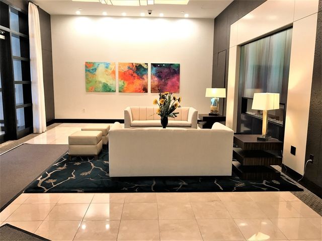 $1,775,000 | 500 Atlantic Avenue, Unit 18L, Boston, MA 02210