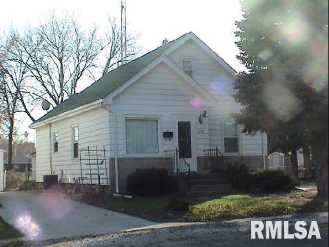 1720 East Watch Avenue Springfield, IL 62702 - Photo 1 of 1