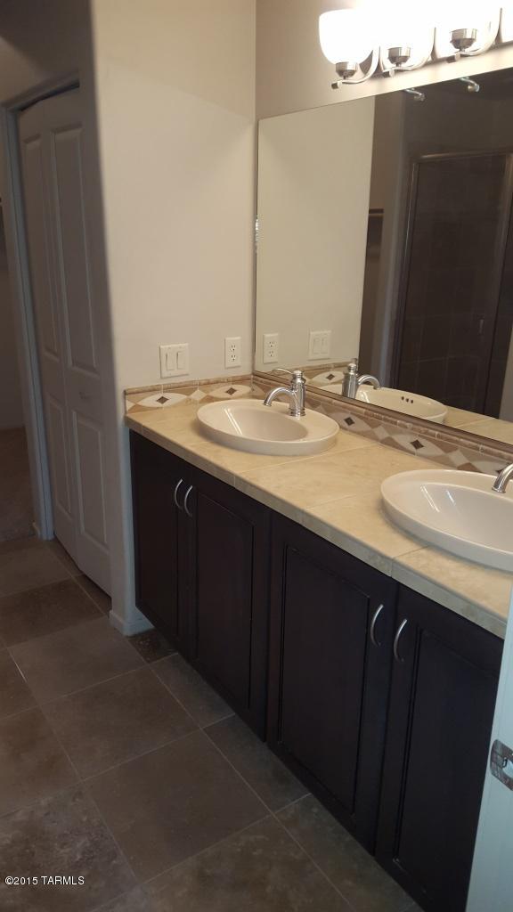 2016 East River Road, Unit 100 Tucson, AZ 85718 - Photo 10 of 14 Gallery Image 10