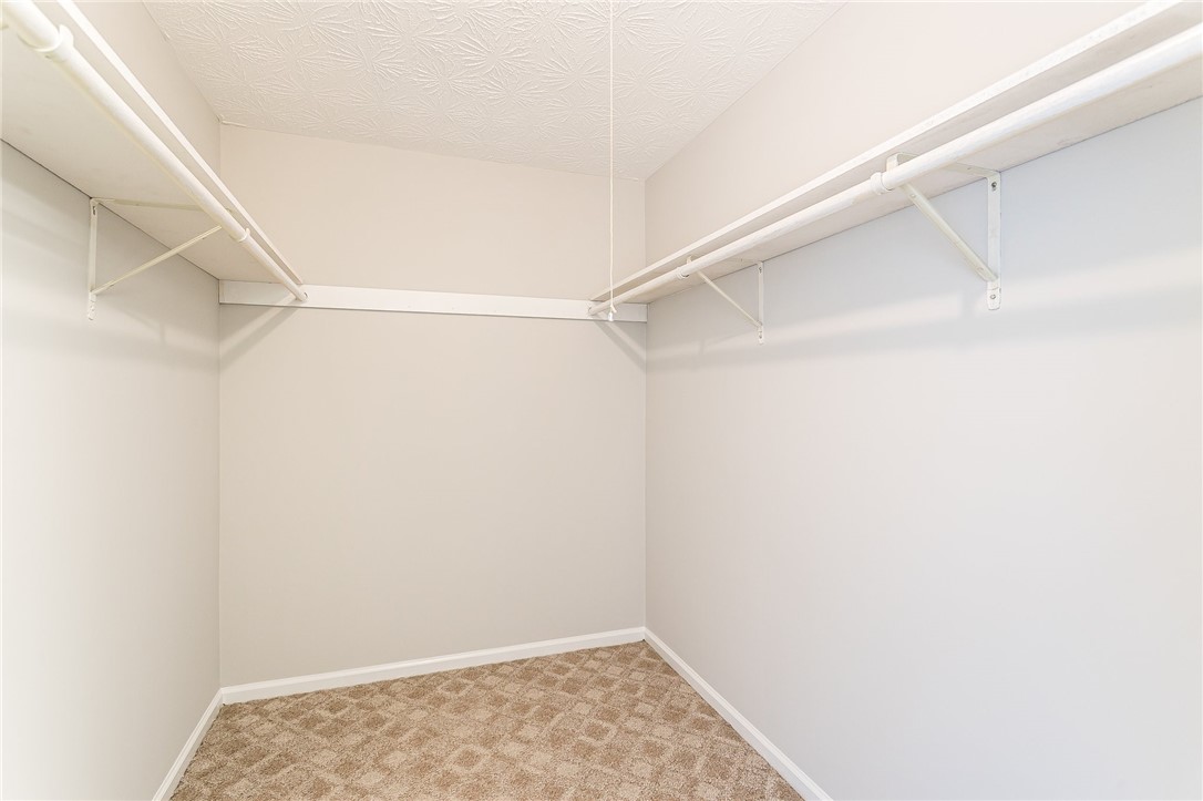 8 Clearfield Drive Webster, NY 14580 - Photo 13 of 23