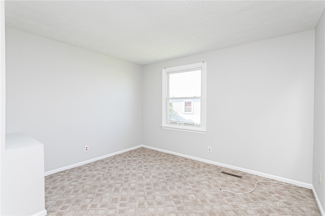 8 Clearfield Drive Webster, NY 14580 - Photo 14 of 23