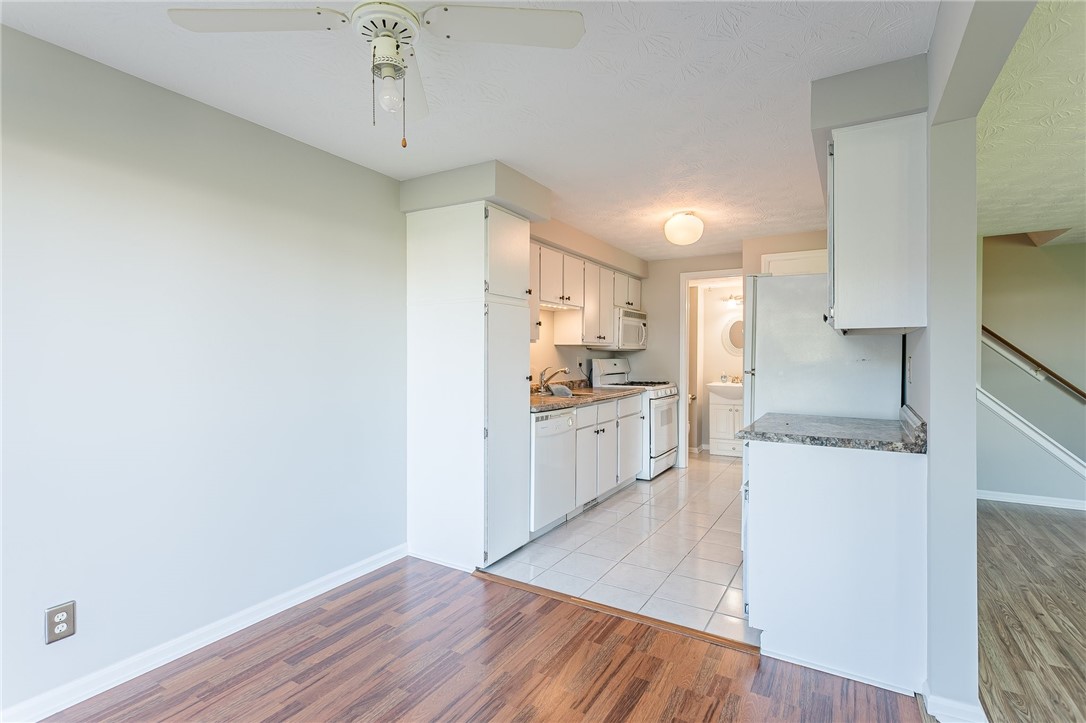 8 Clearfield Drive Webster, NY 14580 - Photo 6 of 23