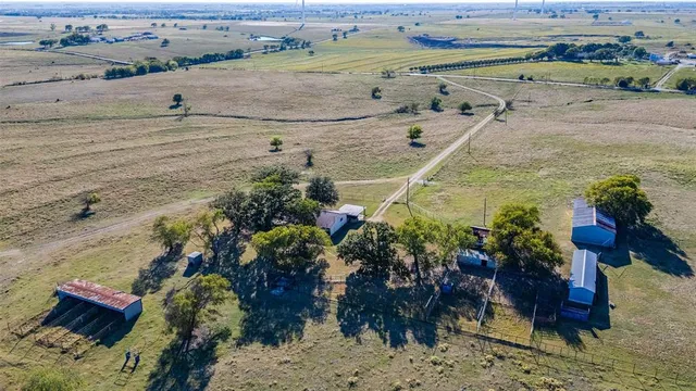 $3,910,000 | 1332 County Road 423, Muenster, TX 76252