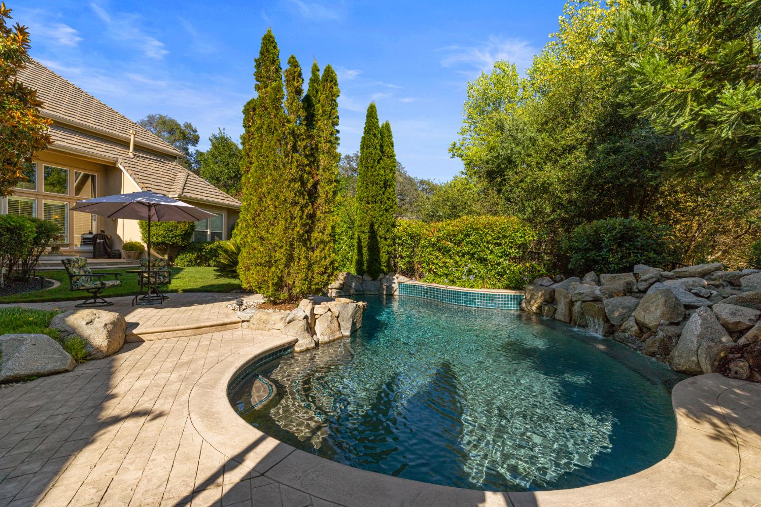 5869 Granite Hills Drive South Granite Bay, CA 95746 - Photo 47 of 66 a view of a backyard