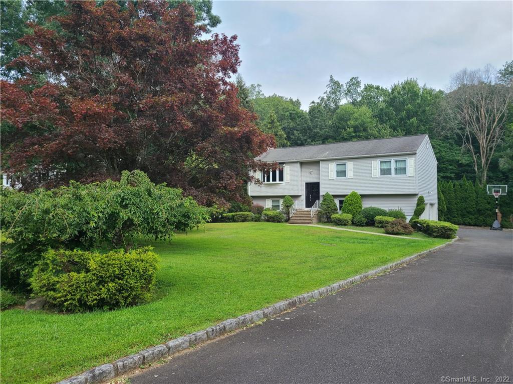 9-3 3 Partners Road Danbury, CT 06811 - Photo 1 of 1 Gallery Image 1