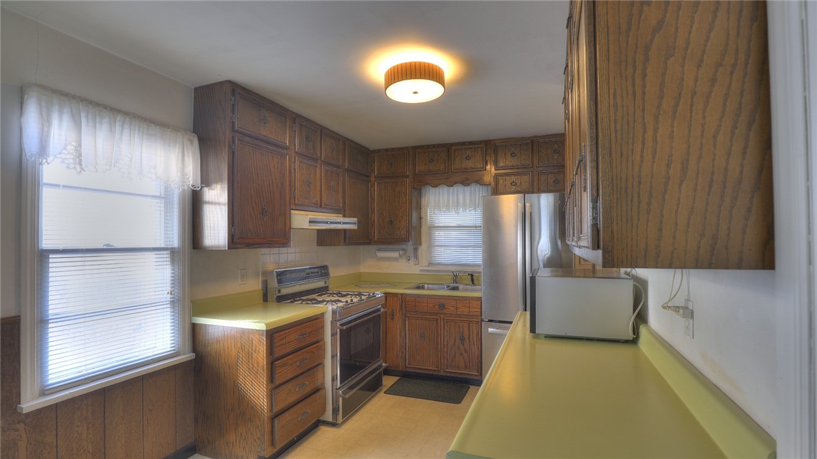 2238 North Water Street Decatur, IL 62526 - Photo 14 of 34