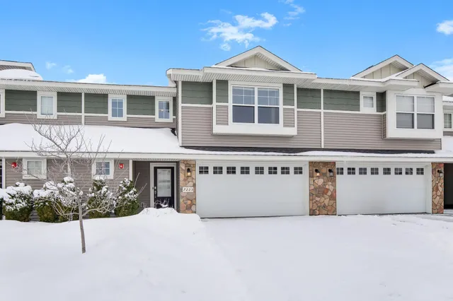 $349,900 | 7225 Bay Drive, Lino Lakes, MN 55038