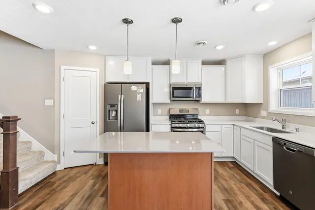 $349,900 | 7225 Bay Drive, Lino Lakes, MN 55038