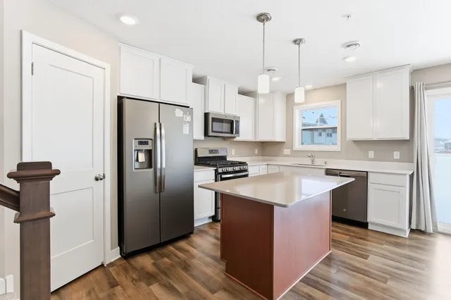 $349,900 | 7225 Bay Drive, Lino Lakes, MN 55038