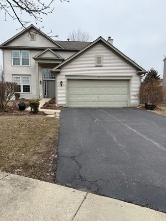 $467,000 | 9 Lilac Court, Bolingbrook, IL 60490
