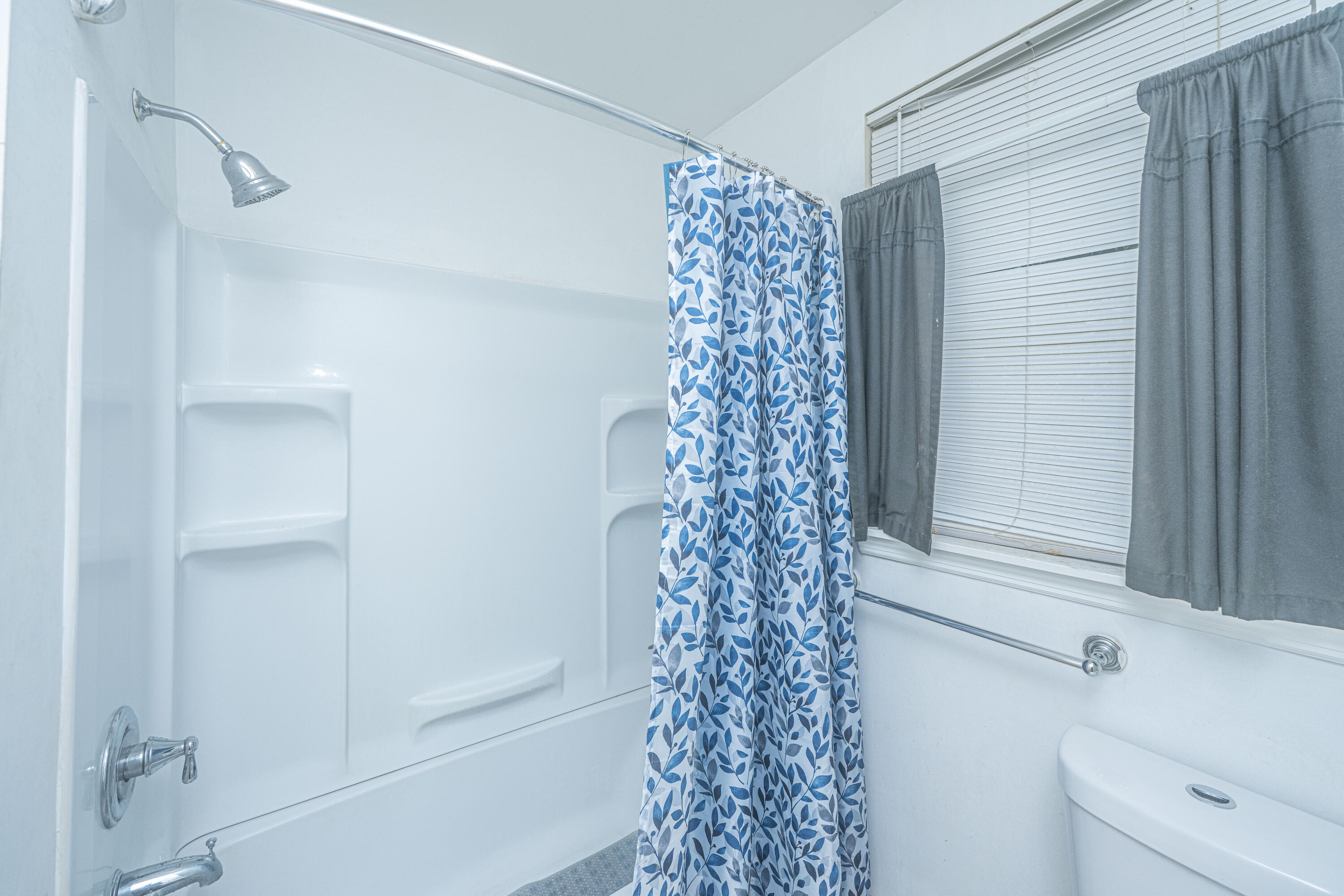 2767 Houston Street North Charleston, SC 29405 - Photo 17 of 19 bathroom+