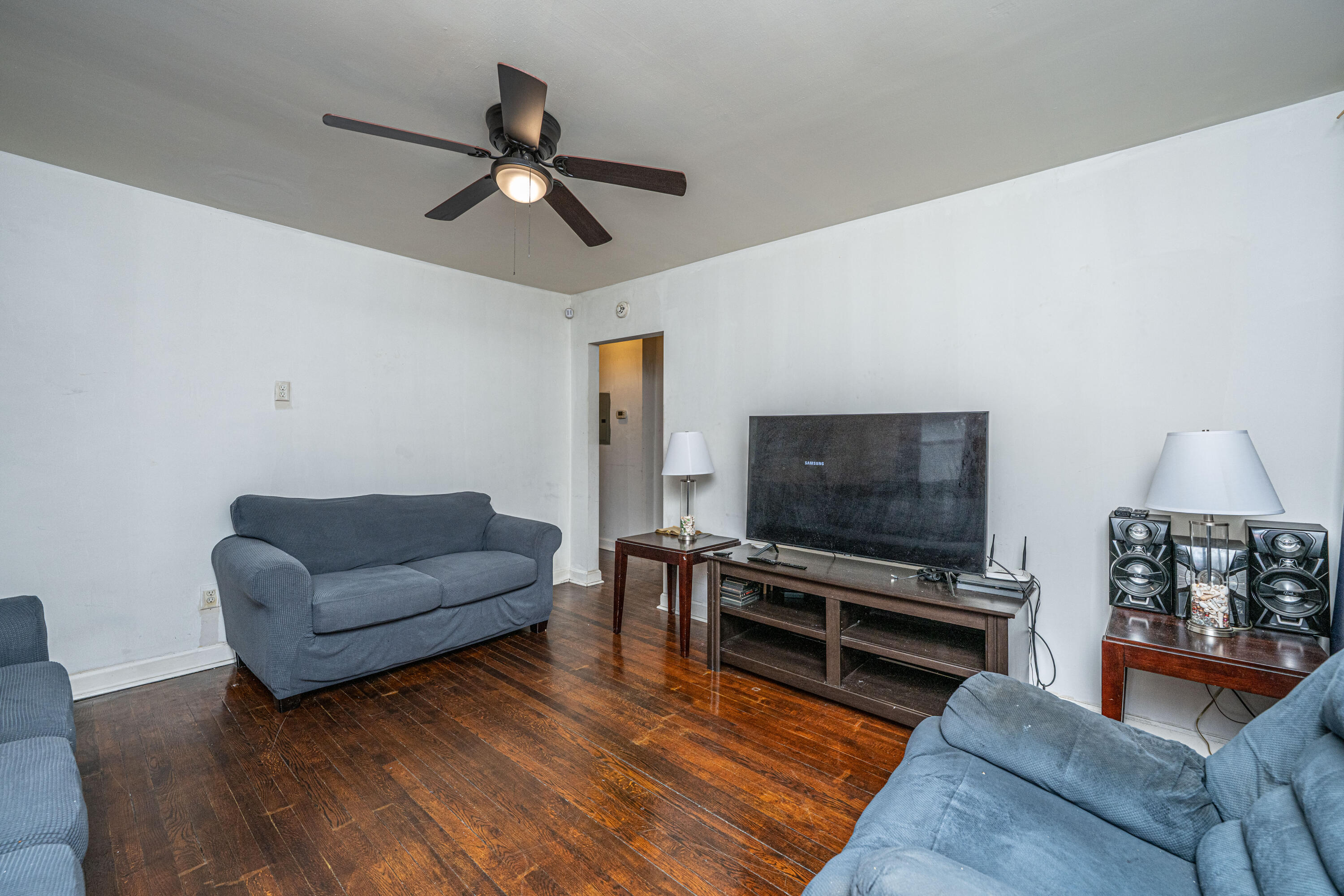 2767 Houston Street North Charleston, SC 29405 - Photo 4 of 19 livingroom1