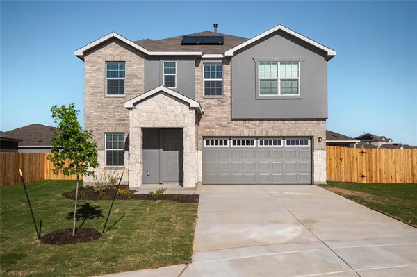 $2,100 | 109 Winged Foot Court, San Marcos, TX 78666