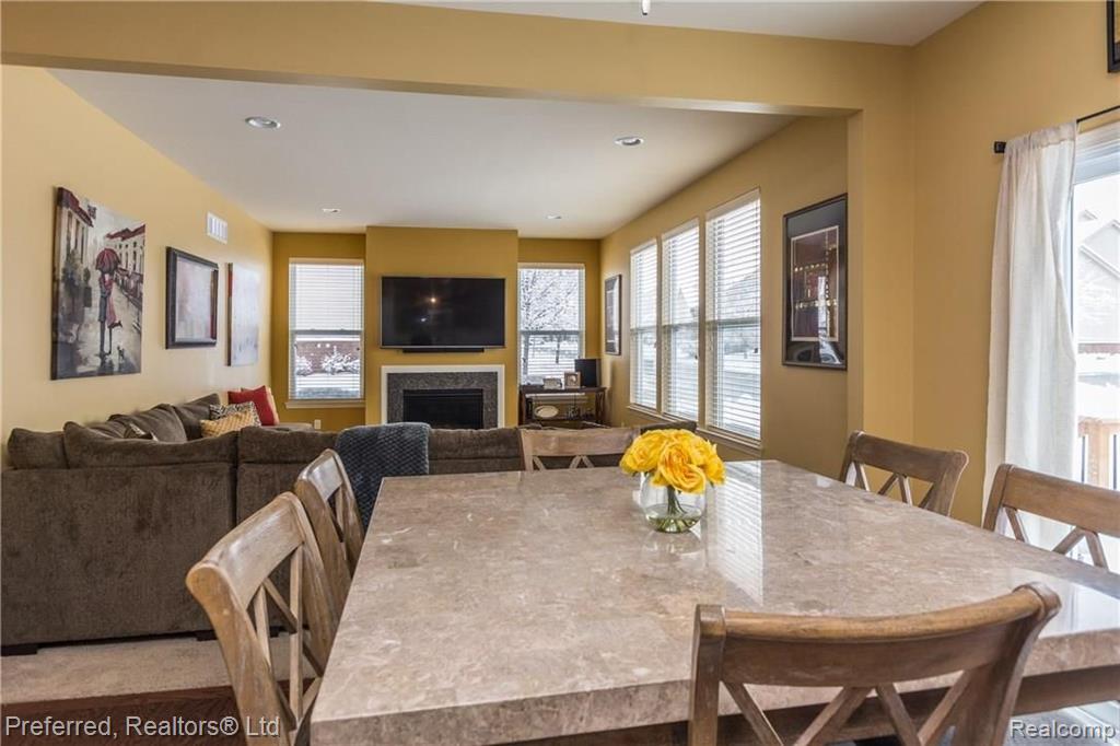 27436 Victoria Road Novi, MI 48374 - Photo 16 of 28 Gallery Image 16