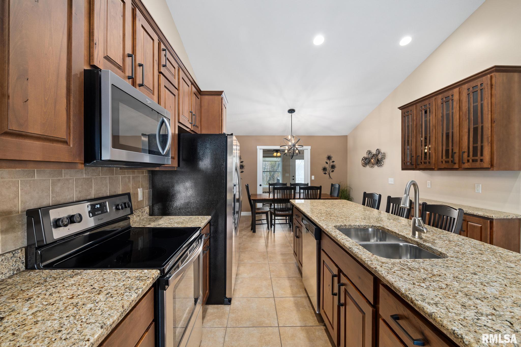 1810 Kingsbury Road Washington, IL 61571 - Photo 12 of 42