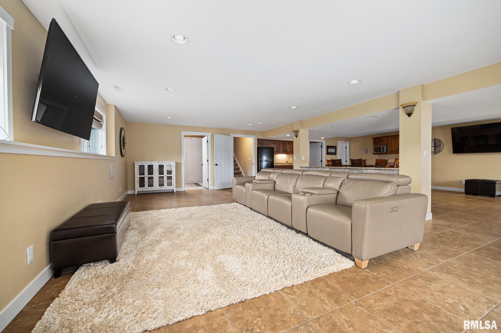 1810 Kingsbury Road Washington, IL 61571 - Photo 29 of 42