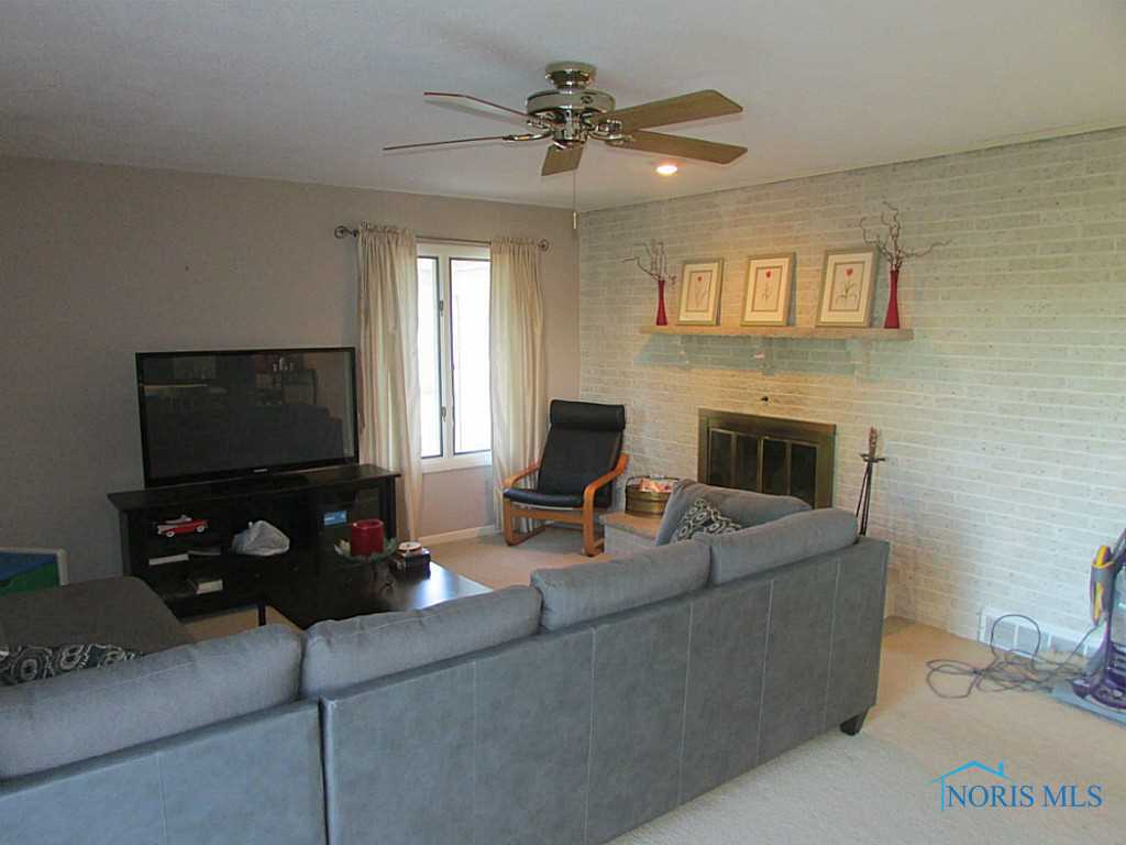 326 North Wynn Road Oregon, OH 43616 - Photo 4 of 14 Gallery Image 4