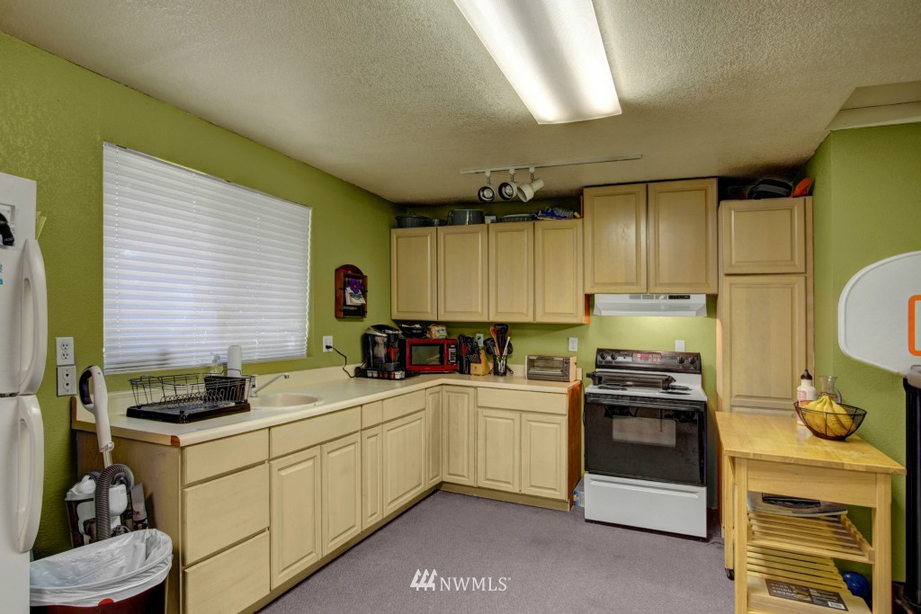 1025 Vernon Road Lake Stevens, WA 98258 - Photo 11 of 17 Gallery Image 11