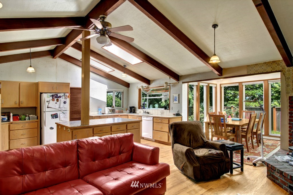 1025 Vernon Road Lake Stevens, WA 98258 - Photo 3 of 17 Gallery Image 3