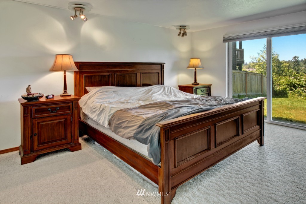 1025 Vernon Road Lake Stevens, WA 98258 - Photo 4 of 17 Gallery Image 4