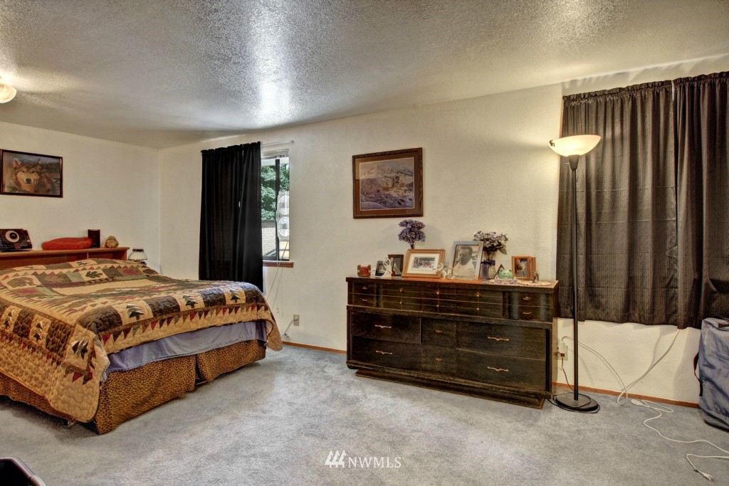 1025 Vernon Road Lake Stevens, WA 98258 - Photo 5 of 17 Gallery Image 5