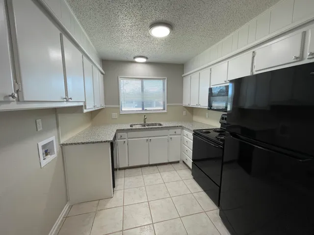 $975 | 6917 Fremont Avenue, Lubbock, TX 79413