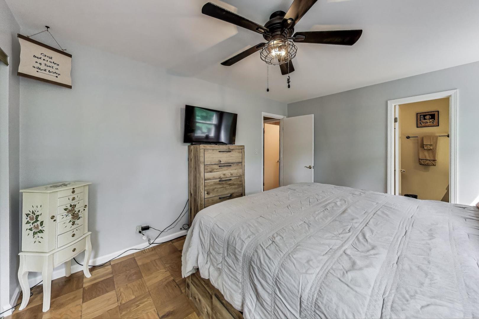 161 East Old Bridge Road Palatine, IL 60067 - Photo 19 of 50 Gallery Image 19