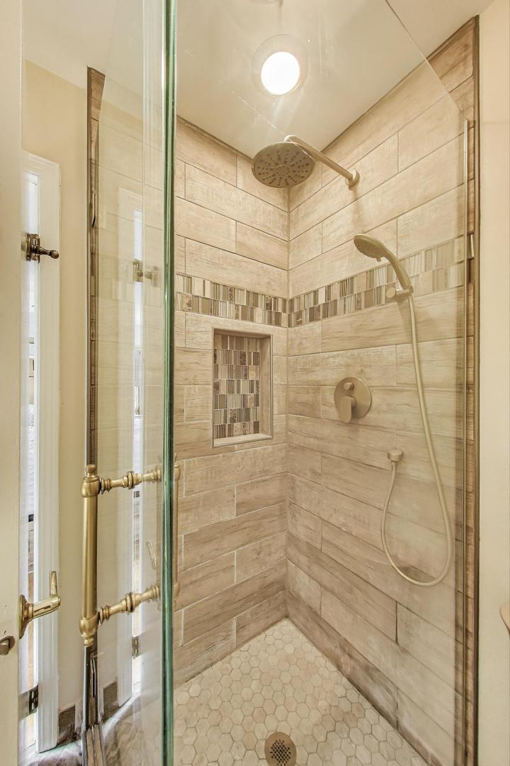 161 East Old Bridge Road Palatine, IL 60067 - Photo 21 of 50 Gallery Image 21