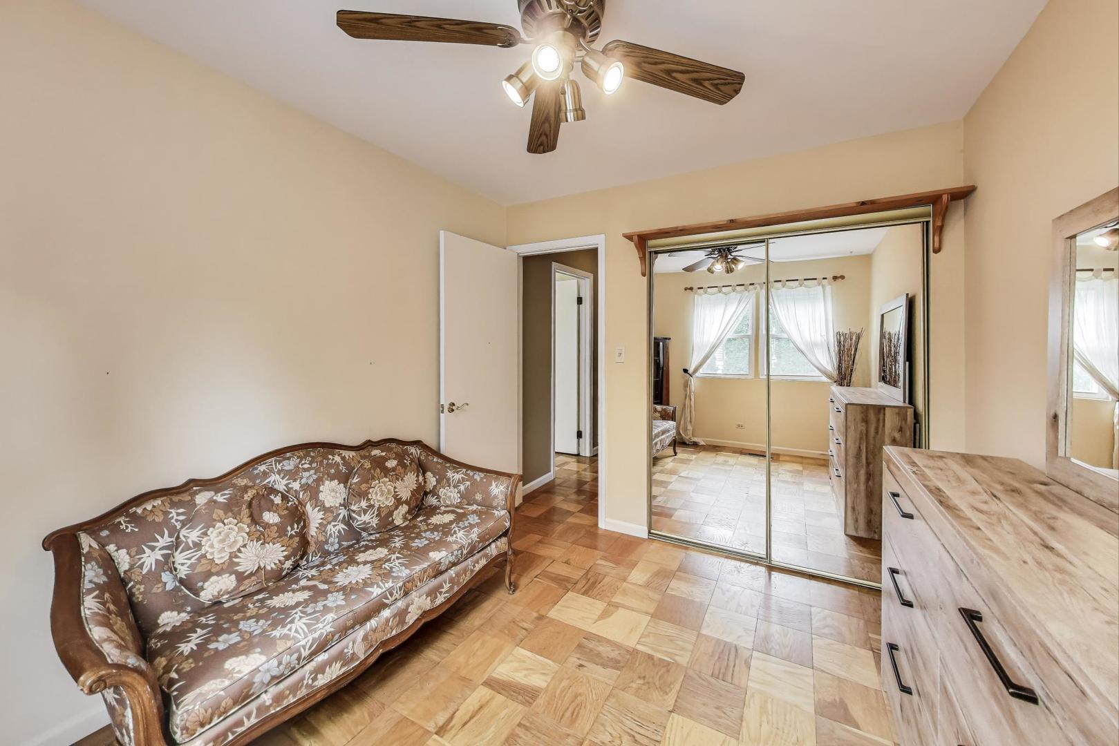 161 East Old Bridge Road Palatine, IL 60067 - Photo 25 of 50 Gallery Image 25