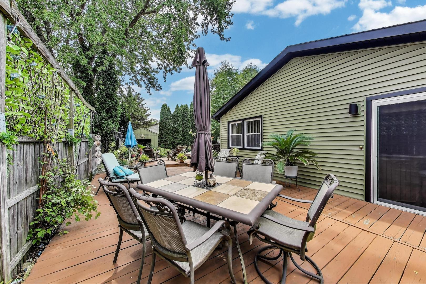 161 East Old Bridge Road Palatine, IL 60067 - Photo 37 of 50 Gallery Image 37