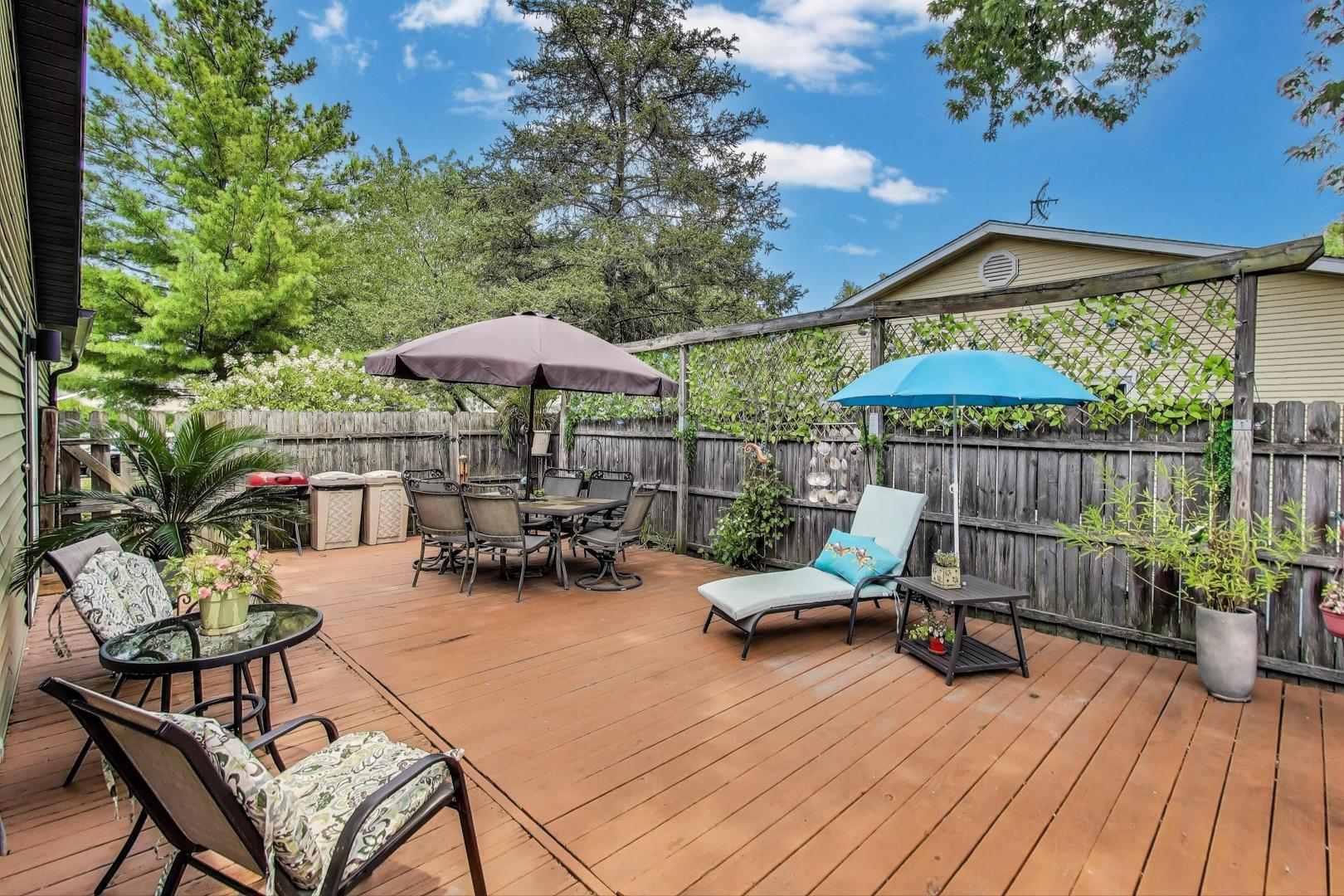161 East Old Bridge Road Palatine, IL 60067 - Photo 38 of 50 Gallery Image 38