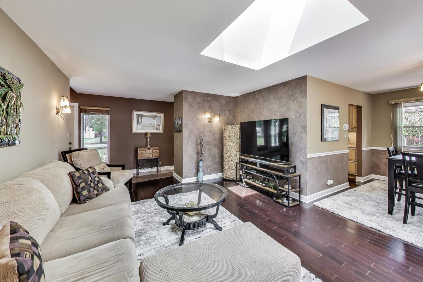 161 East Old Bridge Road Palatine, IL 60067 - Photo 9 of 50 Gallery Image 9