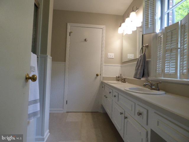 1970 Hawthorne Road York, PA 17406 - Photo 14 of 21 Gallery Image 14