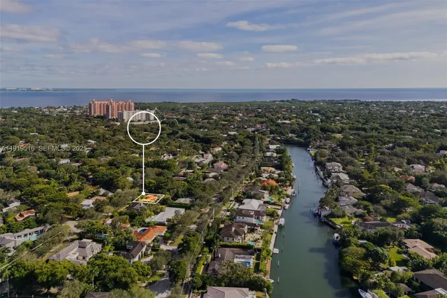 $2,999,000 | 6520 San Vicente Street, Coral Gables, FL 33146