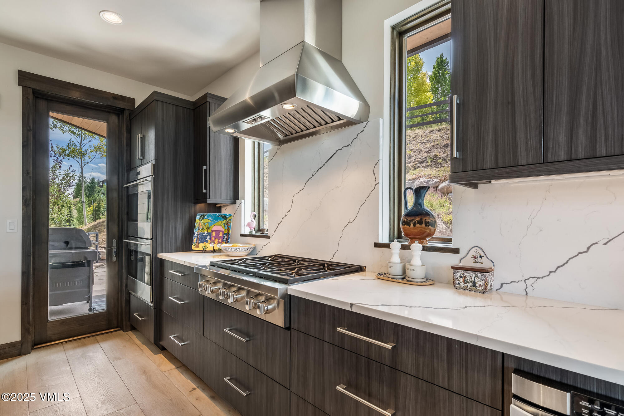 92 Edwards Pointe Edwards, CO 81632 - Photo 19 of 74 a kitchen with stainless steel appliances granite countertop a sink stove and cabinets