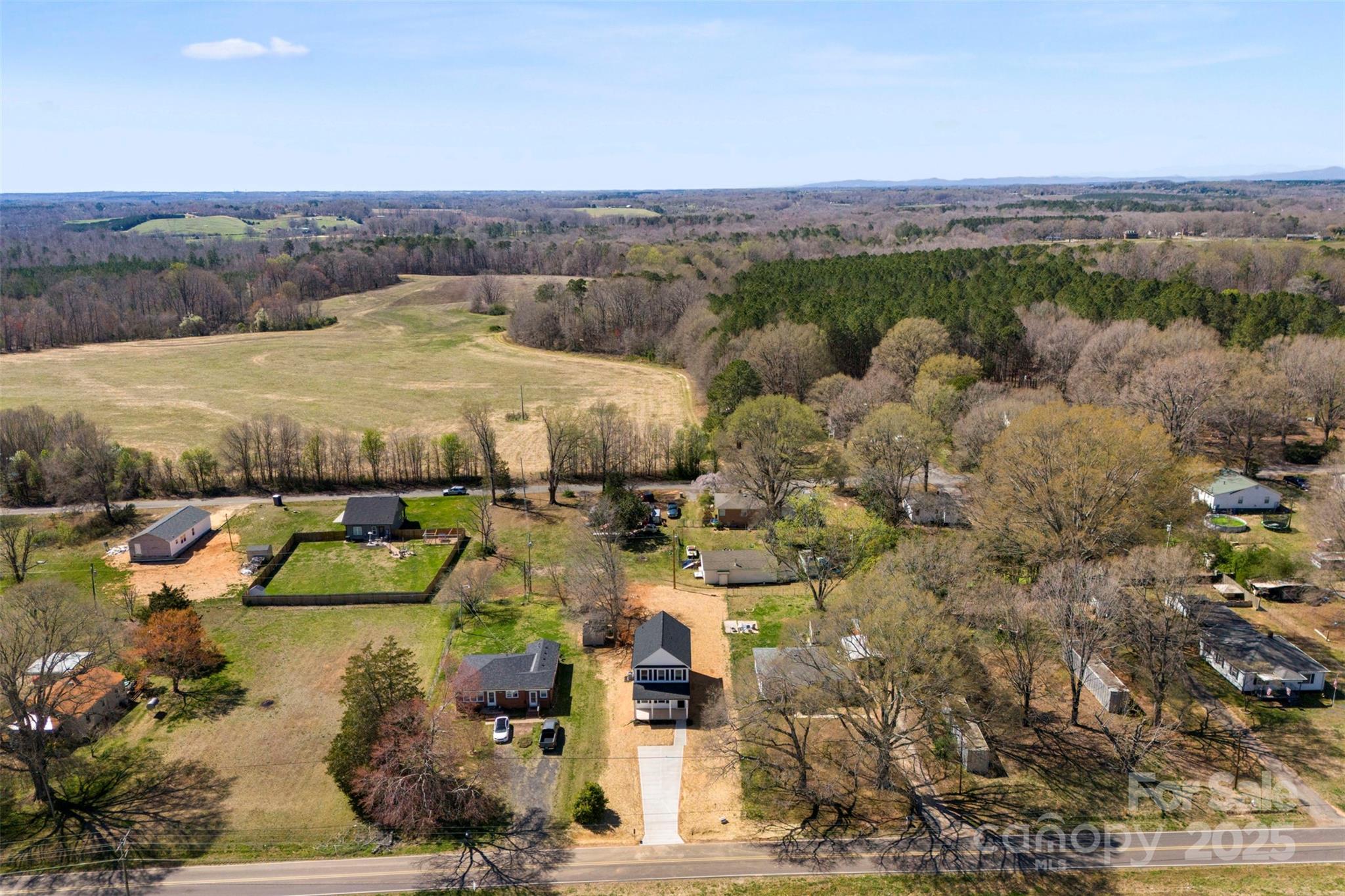 925 Marys Grove Road Cherryville, NC 28021 - Photo 4 of 48 Gallery Image 4