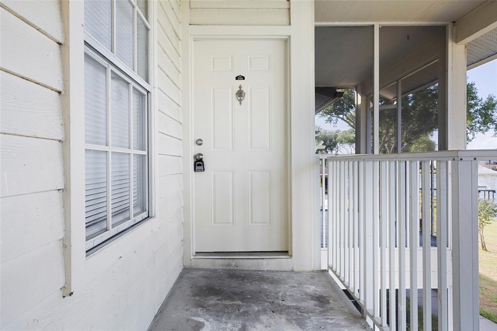 214 Lake Parsons Green, Unit 206 Brandon, FL 33511 - Photo 7 of 22