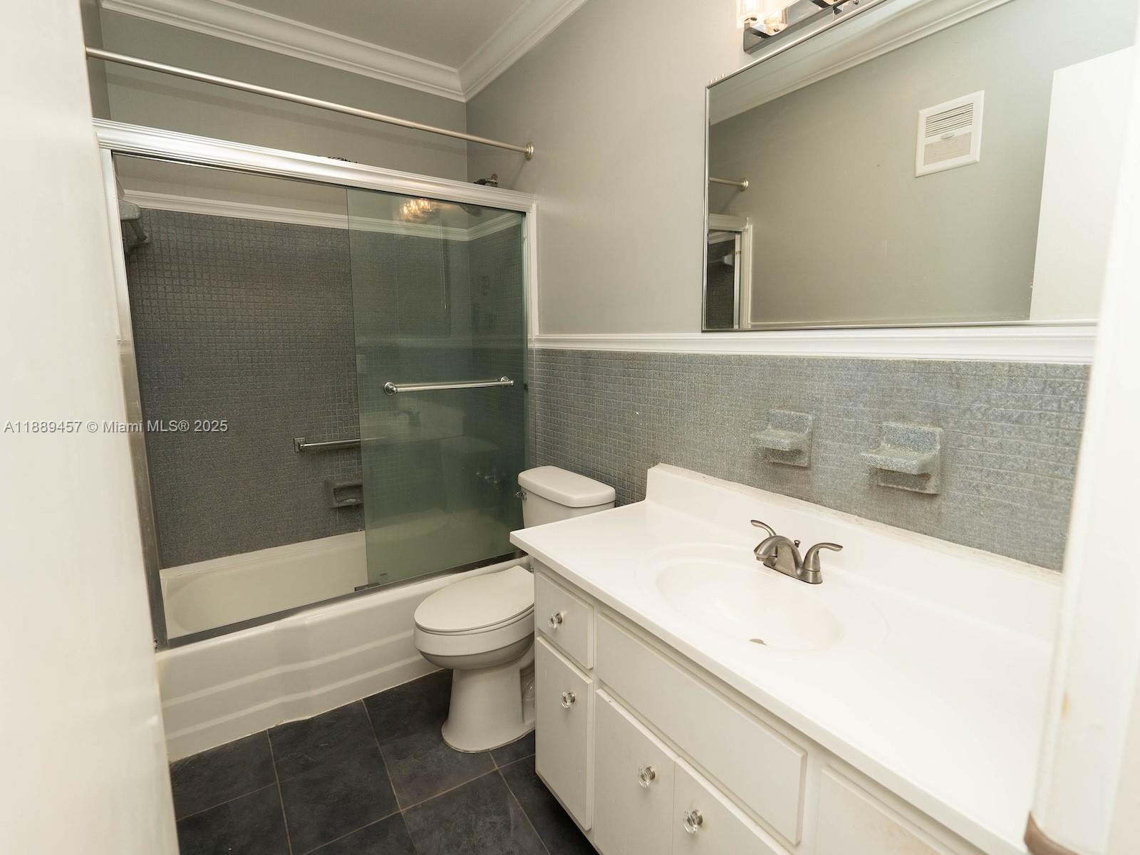 2121 Northeast 42nd Court, Unit 202C Lighthouse Point, FL 33064 - Photo 13 of 21