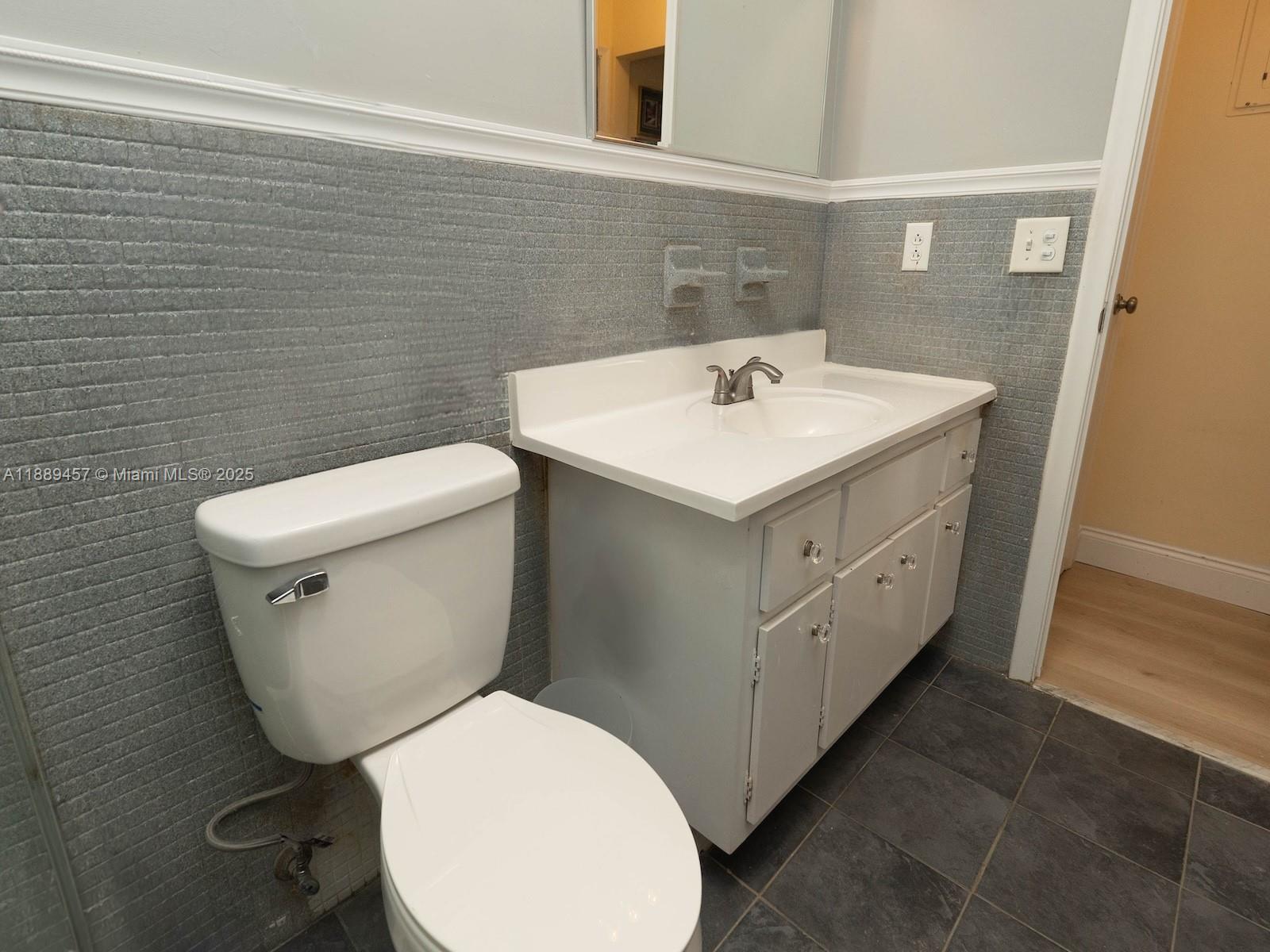 2121 Northeast 42nd Court, Unit 202C Lighthouse Point, FL 33064 - Photo 14 of 21